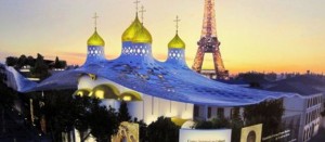 Model af russisk kirke- og kulturcenter i Paris