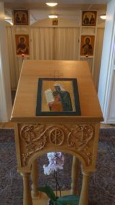 Ikonen på pulten er af hellige Johannes af Damaskus